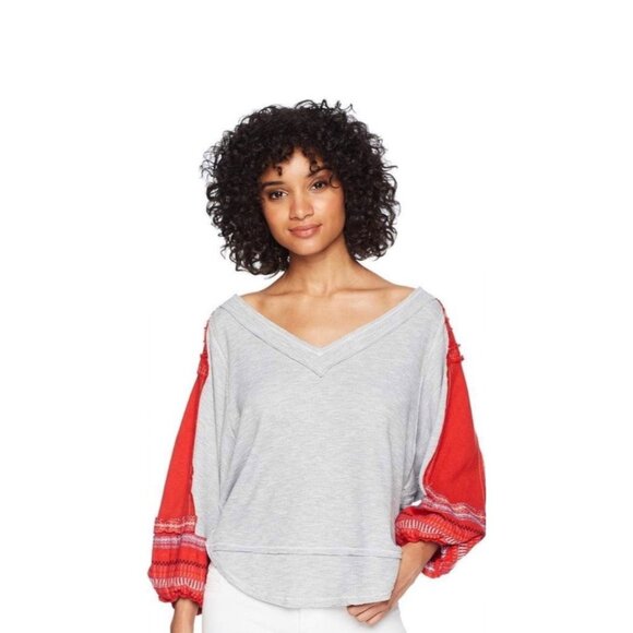 Free People We The Free Bubble Tee Gray Combo Red Embroidered Sleeve Top Large - Picture 1 of 8